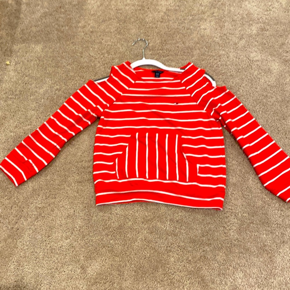 Tommy Hilfiger open shoulder shirt. In pristine condition.